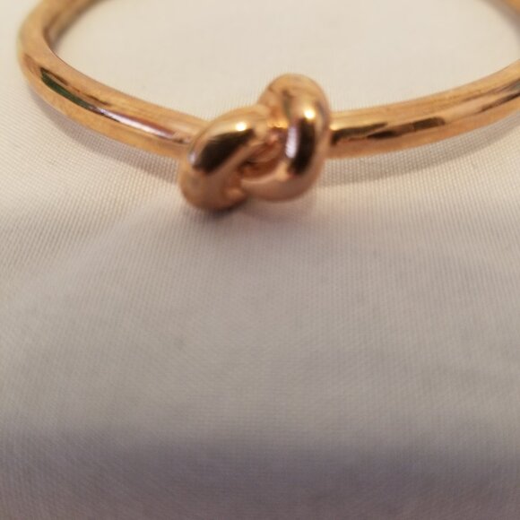 Kate Spade Rose Gold Plated Sailor’s Knot Hinge Bangle Bracelet - Picture 3 of 6